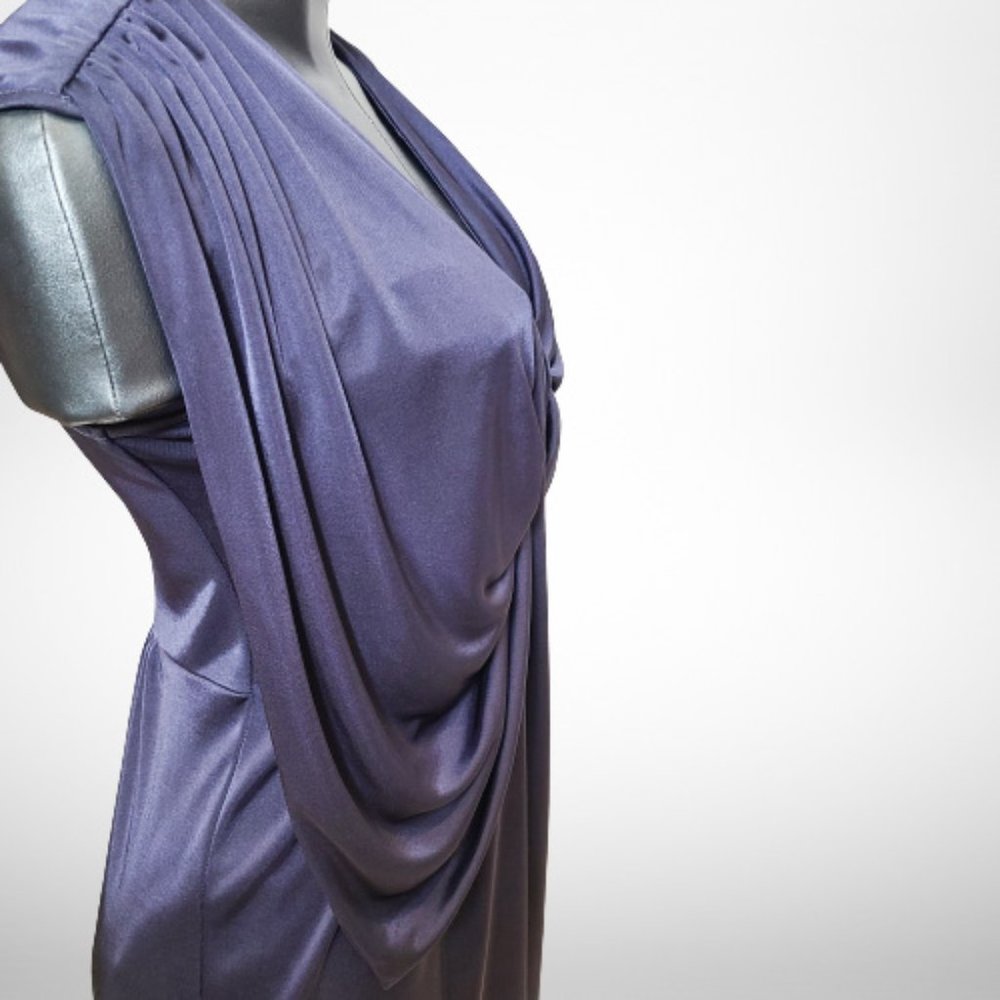 Stunning Poleci Cocktail Dress - Size: M - Picture 11 of 16